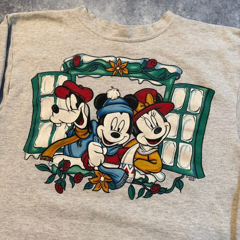 Vintage Mickey Disney Winter Christmas Sweatshirt Mickey Minnie Goofy Medium‎